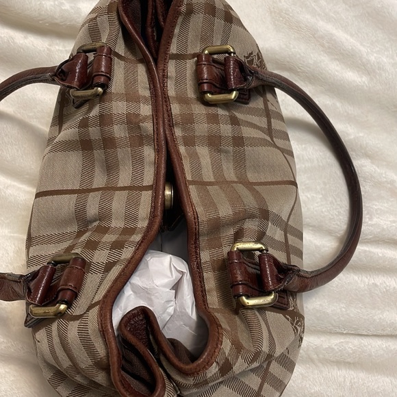 Authentic Burberry Women’s Handbag - Picture 6 of 8